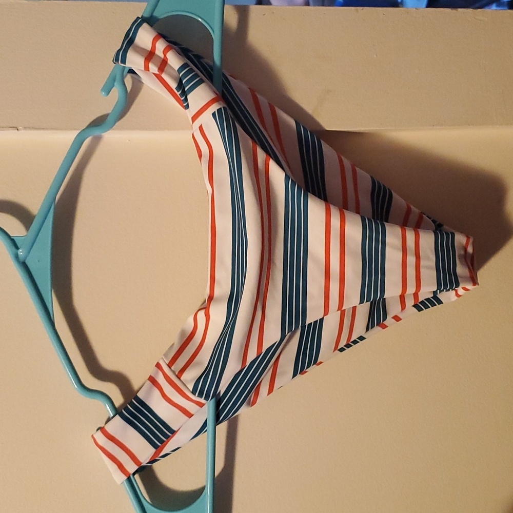 Cupshe red, white, and blue 4th of July bikini bottoms